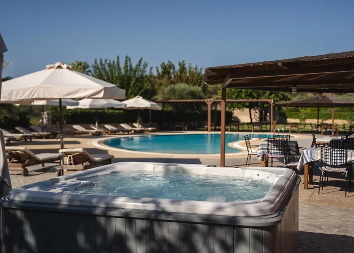 شقة فندقية Tsokas 4*