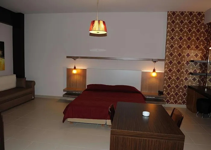 Tsokas 4* ميثوني