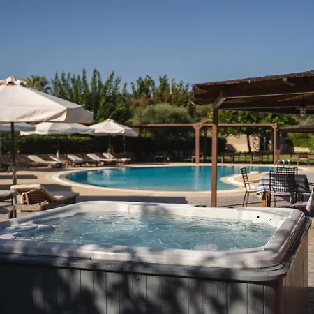 Apart Otel Tsokas 4*