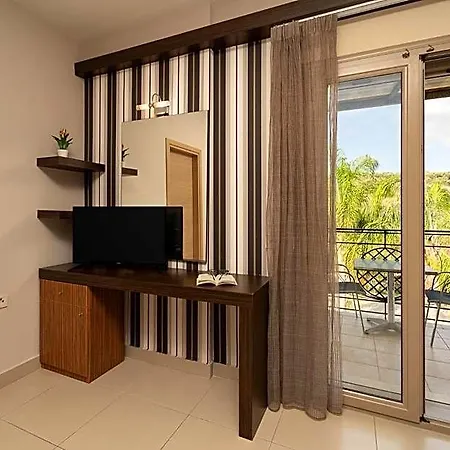 Aparthotel Tsokas Finikounta