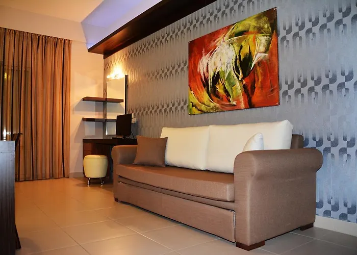 Tsokas Aparthotel Finikounta