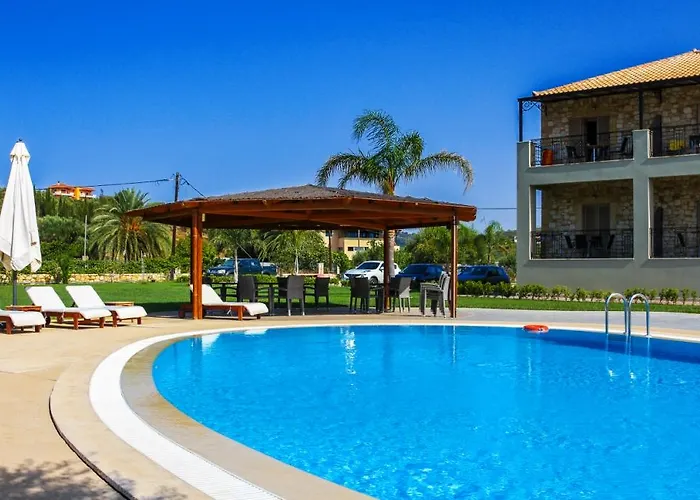 Tsokas Aparthotel Finikounta